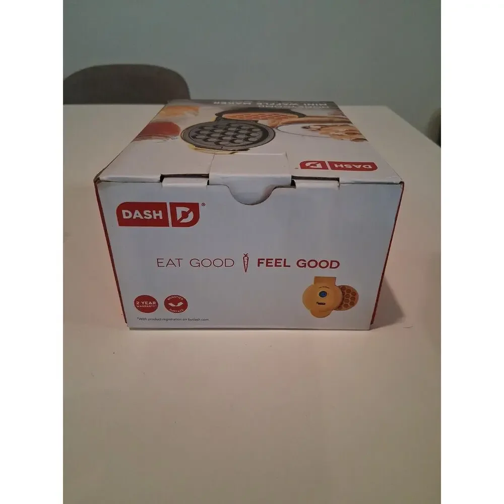 Dash Honeycomb Mini Waffle Maker 4